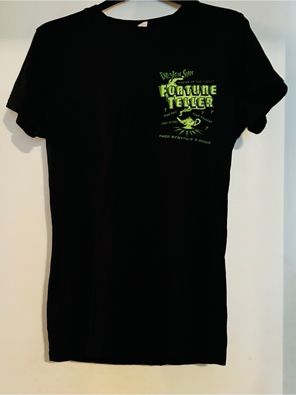 Vintage Dr. Yen Syn Fortune Teller T-Shirt